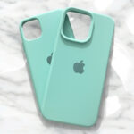 Capinha Capa VERDE ÀGUA Para iPhone 11 12 13 14 15 16 XR X XS 6 6s 7 8 Plus Pro Max 16E Silicone Aveludada Com Logo