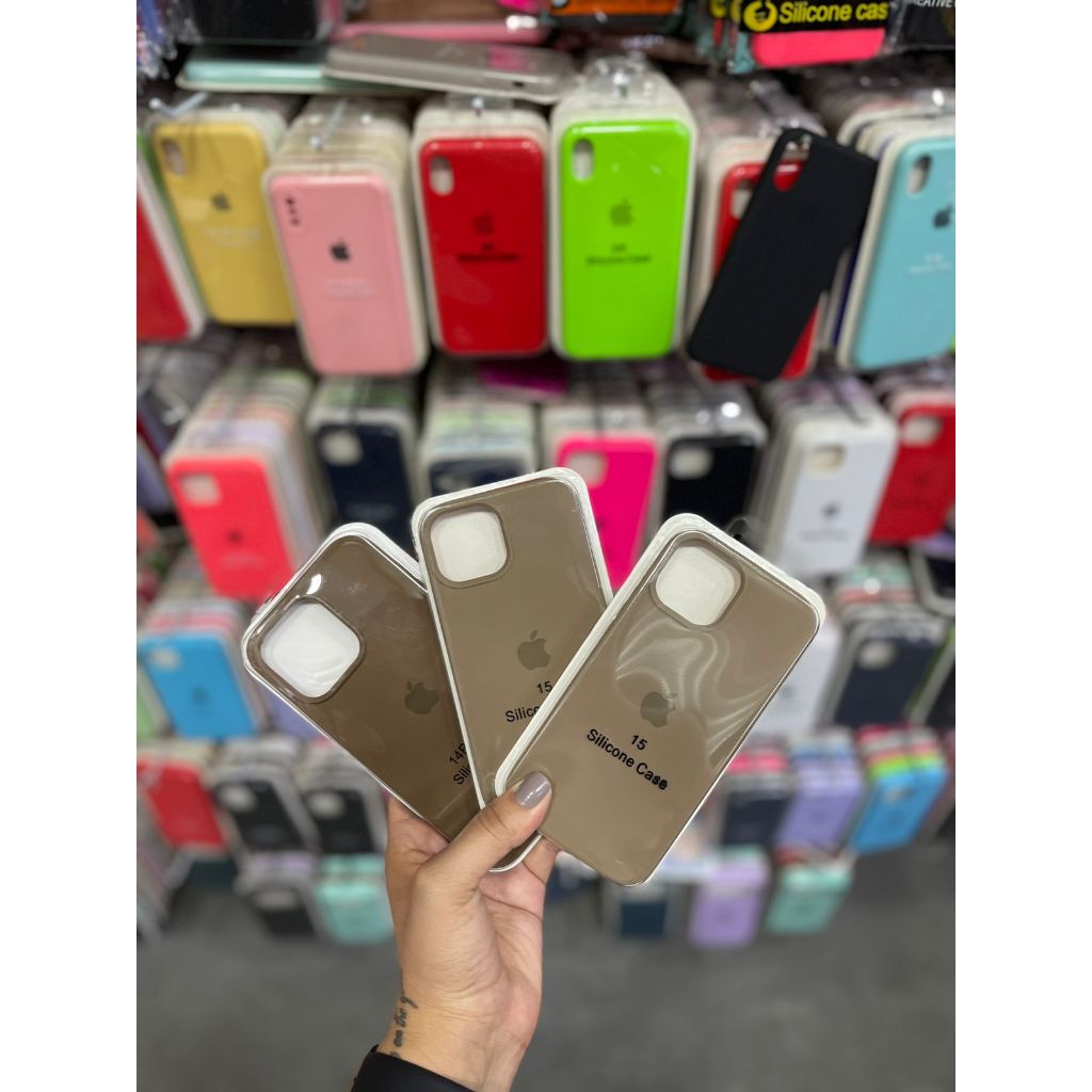 Case Capinha Aveludada Cor Caramelo Para Todos Iphone