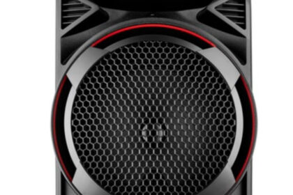 Caixa Amplificada Mondial CM-150 com Bluetooth, USB, Rádio FM e Função TWS - 150W